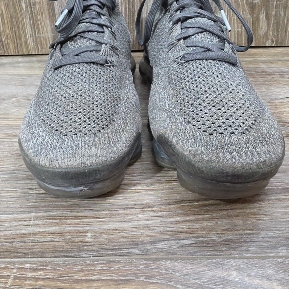 Nike Air VaporMax Flyknit 2 Wolf Grey Dark Grey Black Men's Size 9.5 942842-002 - Picture 4 of 12